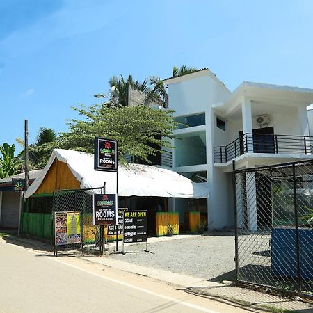 Camellia Hotel & Restaurant Mirissa Exterior foto